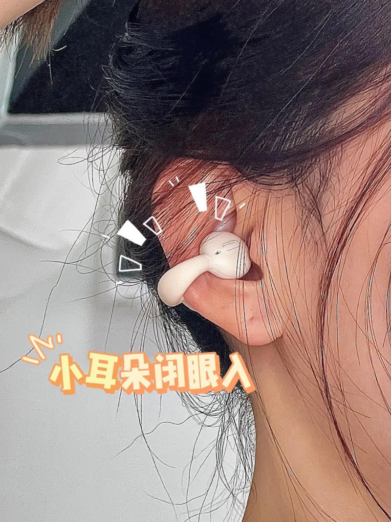 耳机和耳麦哪个对耳朵伤害小